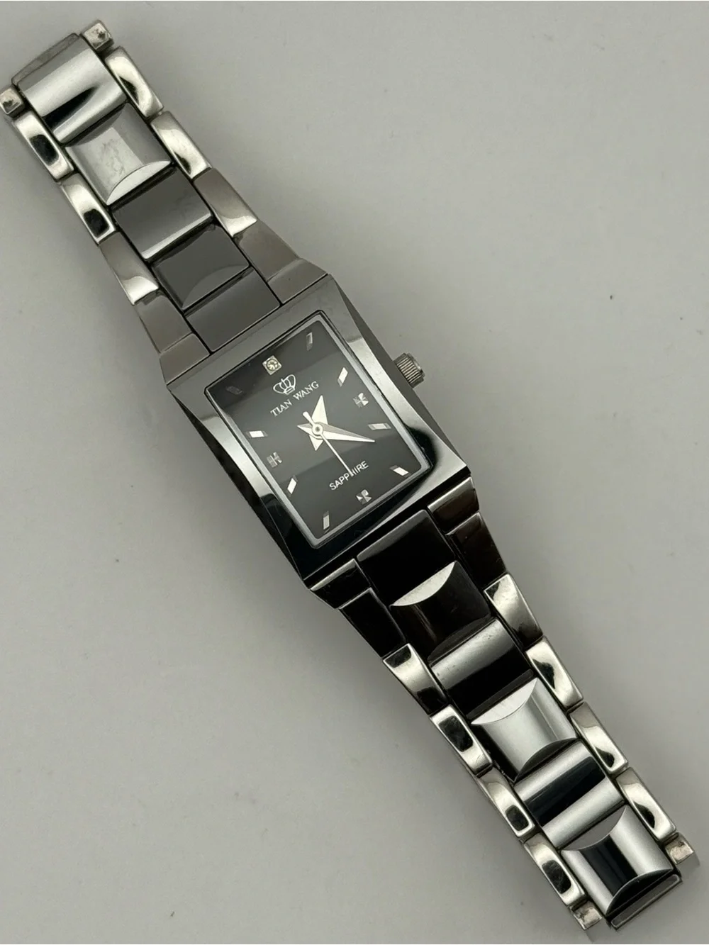 Tian Wang Sapphire Crystal Women's Watch (Needs Battery) Silver Band Charcoal